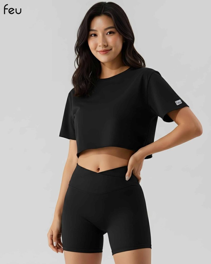 Momentum Crop Top