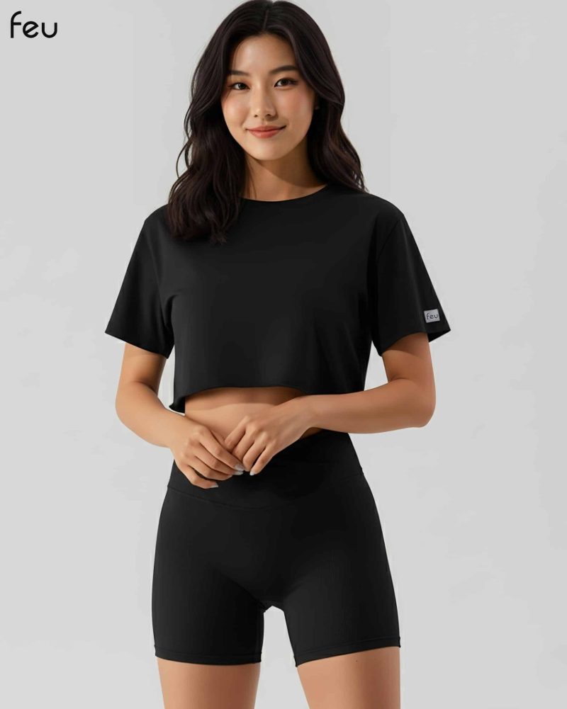 Momentum Crop Top